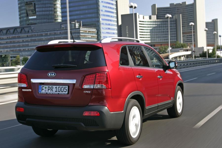  Kia Sorento 2010 года  (фото 5 из 238)